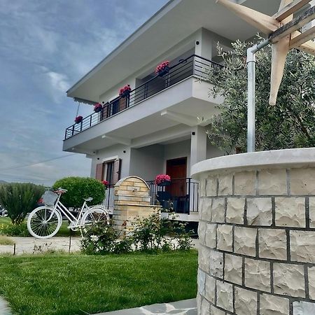Villa Tabaku Берат Екстериор снимка